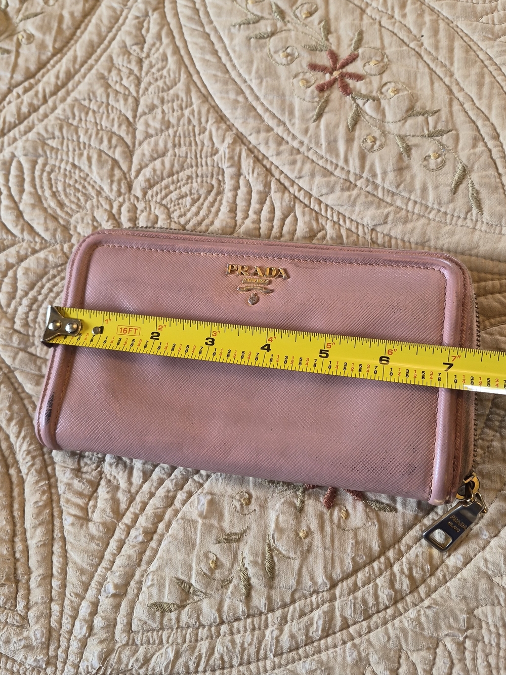 Prada Rose Pink Saffiano Zip Wallet with Gold Logo - Picture 2 of 8